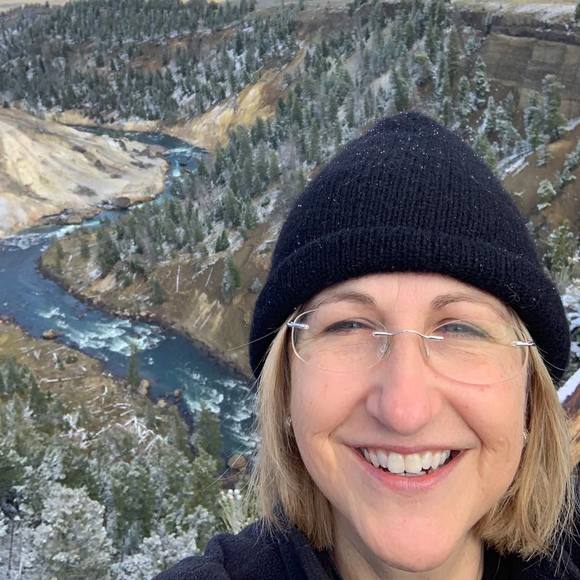 Meet your Posher, Julia - Picture 1 of 1